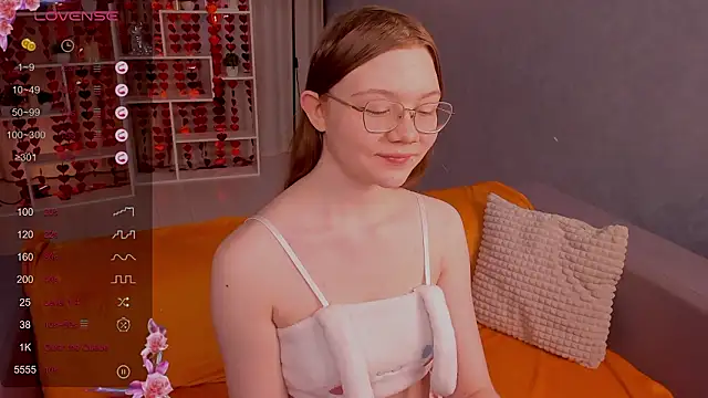 Snapshot of luv_tessa chatting on 02-13-26, 01:23 luv tessa online show from 02-13-26, 01:23