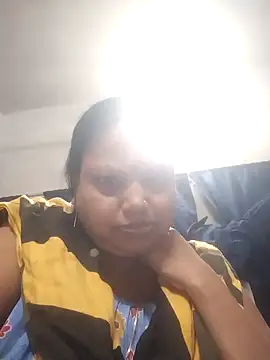 Snapshot of Arohi35 chatting on 03-10-25, 04:57 Arohi35 online show from 03-10-25, 04:57