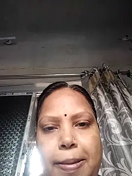 Snapshot of Arohi35 chatting on 03-19-25, 02:27 Arohi35 online show from 03-19-25, 02:27