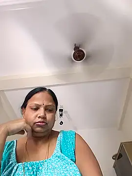 Snapshot of Arohi35 chatting on 09-11-25, 05:07 Arohi35 online show from 09-11-25, 05:07