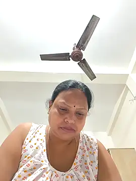 Snapshot of Arohi35 chatting on 09-24-25, 05:49 Arohi35 online show from 09-24-25, 05:49