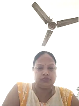 Snapshot of Arohi35 chatting on 02-04-26, 12:33 Arohi35 online show from 02-04-26, 12:33