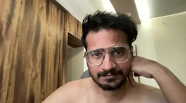 Snapshot of anuragbrothermodel chatting on 03-10-25, 10:26 anuragbrothermodel online show from 03-10-25, 10:26