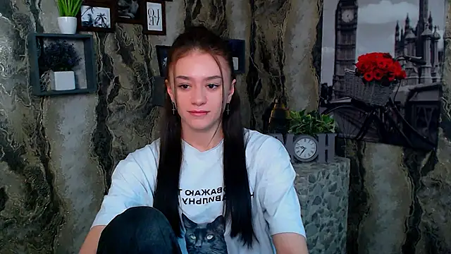 LanaTey online show from 02-05-26, 02:22