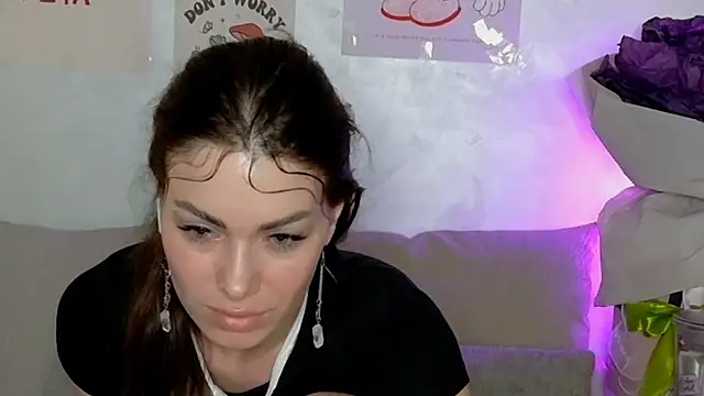 Snapshot of SweetDarling7 chatting on 06-18-26, 07:18 SweetDarling7 online show from 06-18-26, 07:18