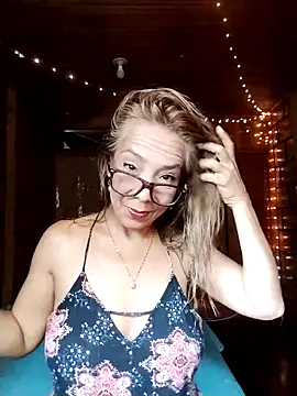 Snapshot of Lady_Lolla11 chatting on 03-19-26, 02:32 Lady Lolla11 online show from 03-19-26, 02:32