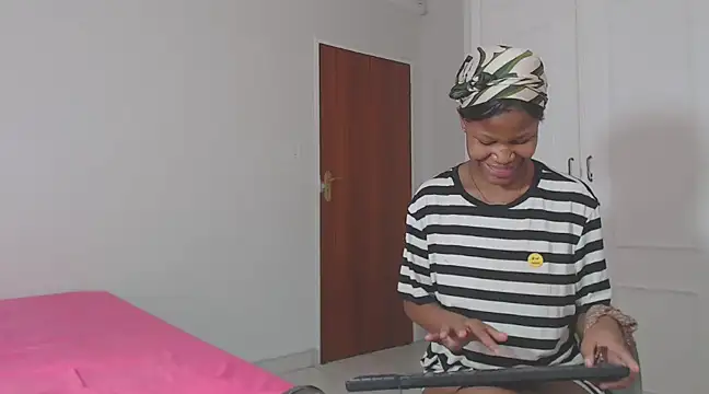 BarbieDoll6 online show from 03-15-25, 06:32