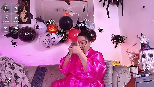 EllenaBoobs  online show from 10-24-25, 05:59