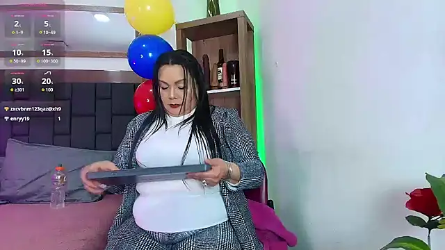 Snapshot of EllenaBoobs_ chatting on 06-27-26, 04:06 EllenaBoobs online show from 06-27-26, 04:06