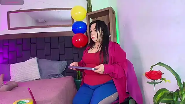 Snapshot of EllenaBoobs_ chatting on 06-29-26, 02:17 EllenaBoobs online show from 06-29-26, 02:17