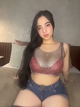 alisonnwalker2025 online show from 02-04-26, 12:44