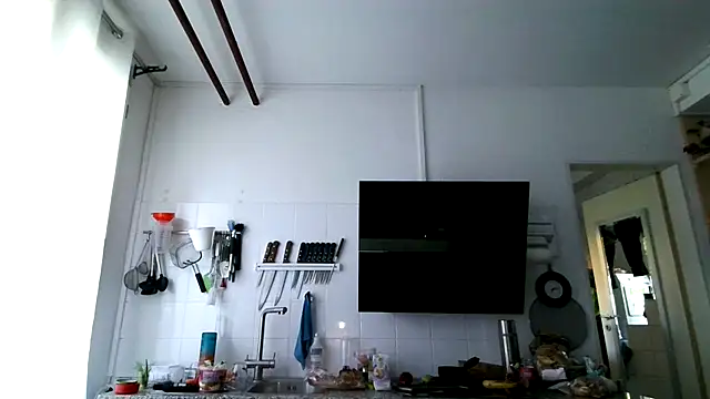 Snapshot of Berg_Boy chatting on 05-22-26, 05:14 Berg Boy online show from 05-22-26, 05:14