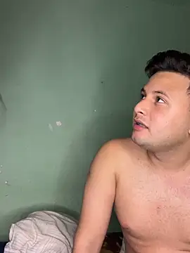 Mr brian03 online show from 12-19-25, 03:35