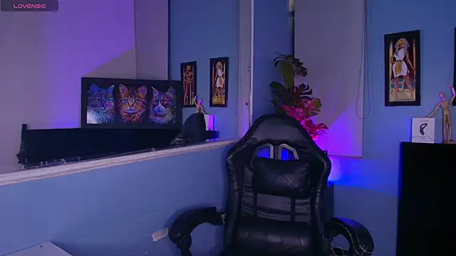 Snapshot of LucasCarterr_ chatting on 11-04-25, 04:00 LucasCarterr online show from 11-04-25, 04:00