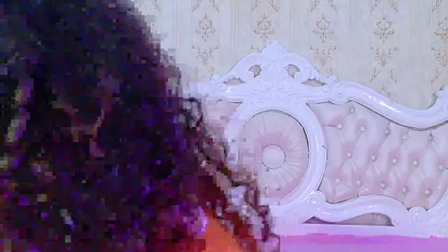Snapshot of CamilaJohnston chatting on 06-25-26, 01:04 CamilaJohnston online show from 06-25-26, 01:04