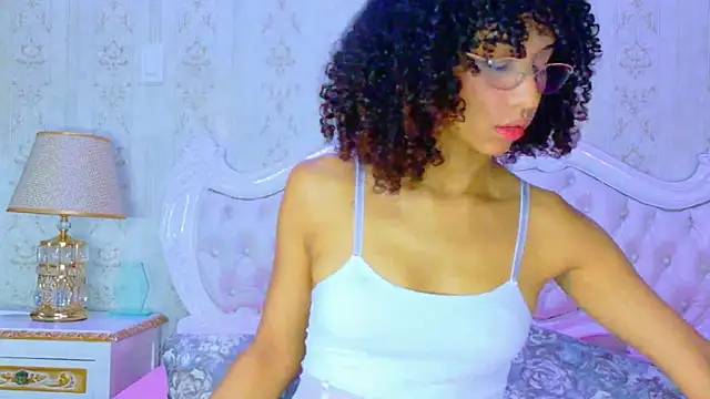 Snapshot of CamilaJohnston chatting on 07-03-26, 12:55 CamilaJohnston online show from 07-03-26, 12:55
