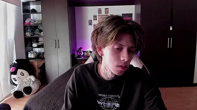 xIce Boy online show from 02-16-26, 02:02