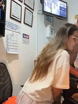 Lola Terry online show from 03-11-25, 05:27