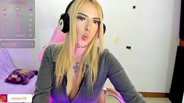 Emma cute11 online show from 04-01-26, 09:34