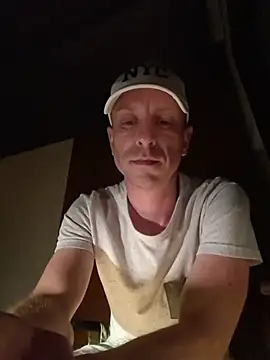 Snapshot of svenpfeifer chatting on 07-05-26, 01:45 svenpfeifer online show from 07-05-26, 01:45