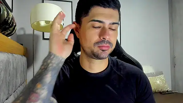 Dante Storm online show from 12-17-25, 02:06