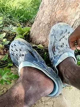 PolarFriend0 online show from 04-17-26, 02:47