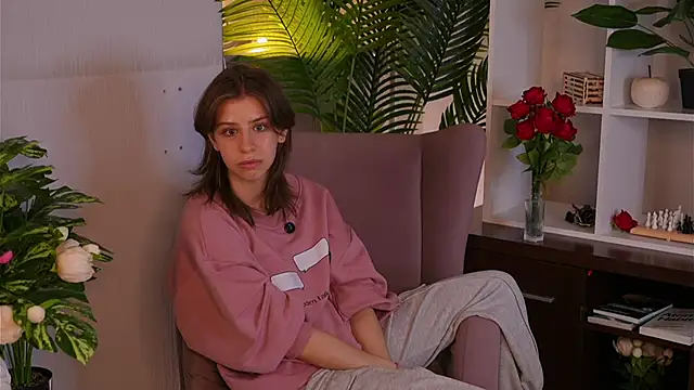 NormaCusson online show from 03-14-25, 05:35