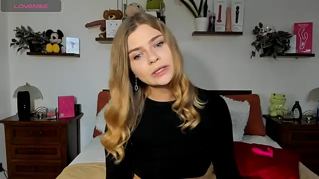 HaleyReedme online show from 11-13-25, 08:02
