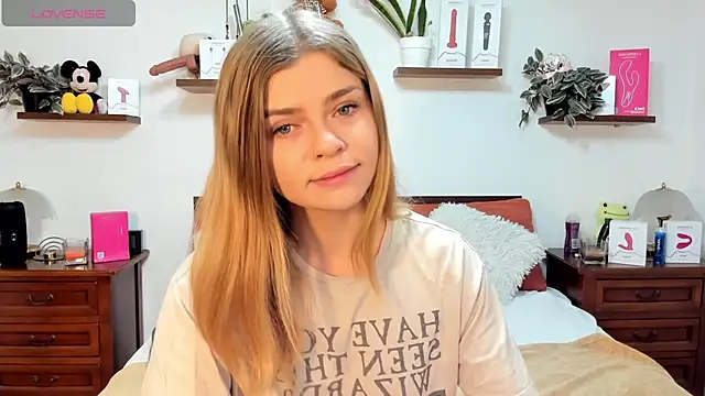 HaleyReedme online show from 11-14-25, 08:13