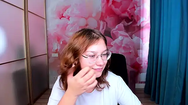 AngelinaLow online show from 11-14-25, 12:26