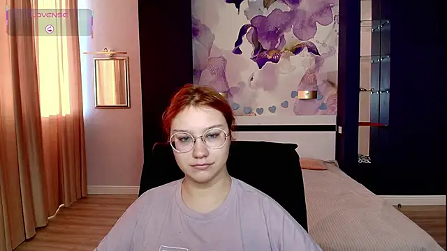 AngelinaLow online show from 12-19-25, 12:23