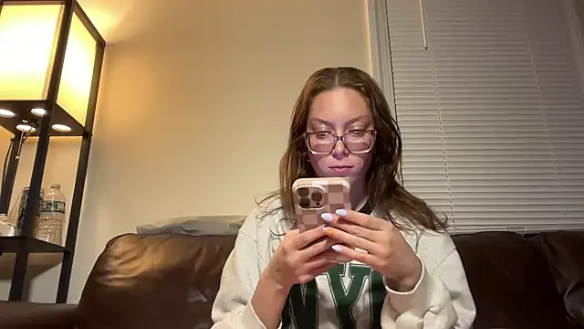 SpaceCowWhore online show from 03-18-25, 11:53