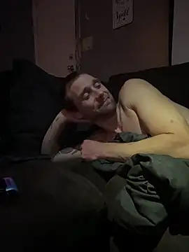 Snapshot of Stillhard8925 chatting on 10-27-25, 06:28 Stillhard8925 online show from 10-27-25, 06:28