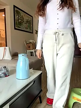 aa520uv online show from 11-22-25, 06:23