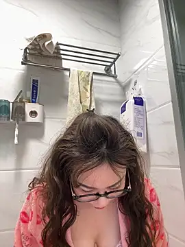 aa520uv online show from 03-23-26, 02:37