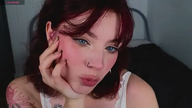 Snapshot of Forget__Me__Nots chatting on 09-24-25, 05:16 Forget Me Nots online show from 09-24-25, 05:16