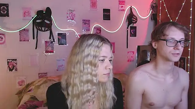 Your Horny Friends online show from 09-16-25, 01:01