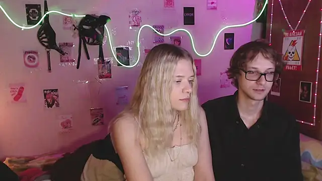 Your Horny Friends online show from 10-12-25, 04:39