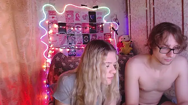 Your Horny Friends online show from 11-25-25, 09:20