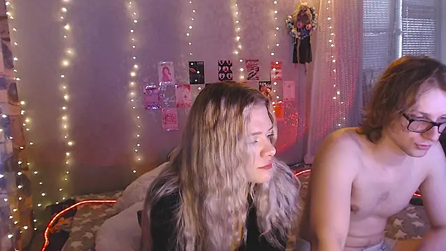 Your Horny Friends online show from 04-20-26, 01:36