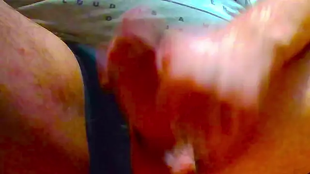 Snapshot of __X__ chatting on 09-22-25, 06:10 X online show from 09-22-25, 06:10