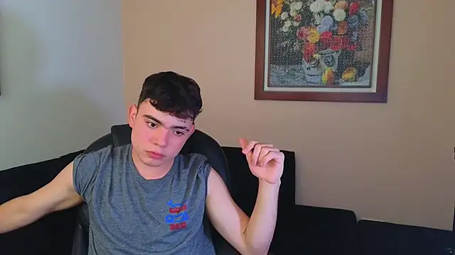 lukeboyce33 online show from 09-19-25, 08:53