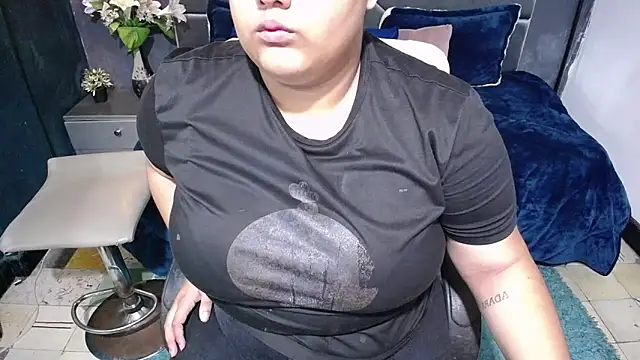 Snapshot of ailyn_maury chatting on 03-02-26, 01:29 ailyn maury online show from 03-02-26, 01:29