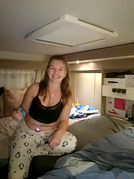 Amesthyst destiny online show from 10-29-25, 11:39