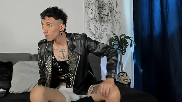 Snapshot of Giotrashy chatting on 06-20-26, 07:49 Giotrashy online show from 06-20-26, 07:49