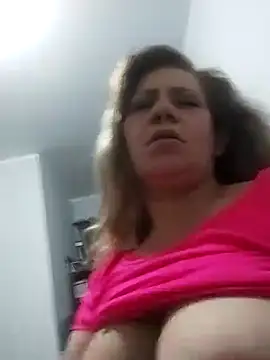 Snapshot of keityxxx chatting on 06-11-26, 03:48 keityxxx online show from 06-11-26, 03:48