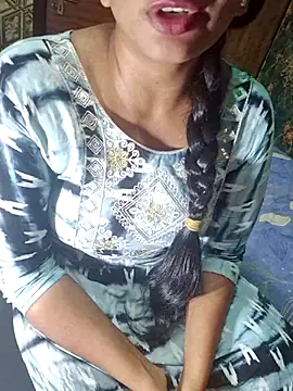 Snapshot of Shalini_telugu09 chatting on 09-13-25, 03:01 Shalini telugu09 online show from 09-13-25, 03:01