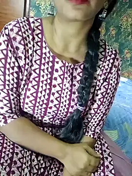 Snapshot of Shalini_telugu09 chatting on 10-15-25, 05:18 Shalini telugu09 online show from 10-15-25, 05:18