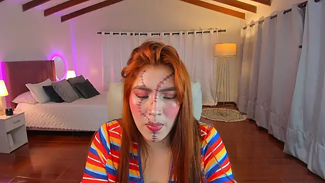 Snapshot of karla_hill_28 chatting on 10-30-25, 04:14 karla hill 28 online show from 10-30-25, 04:14