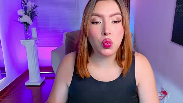 Snapshot of karla_hill_28 chatting on 07-18-26, 03:22 karla hill 28 online show from 07-18-26, 03:22